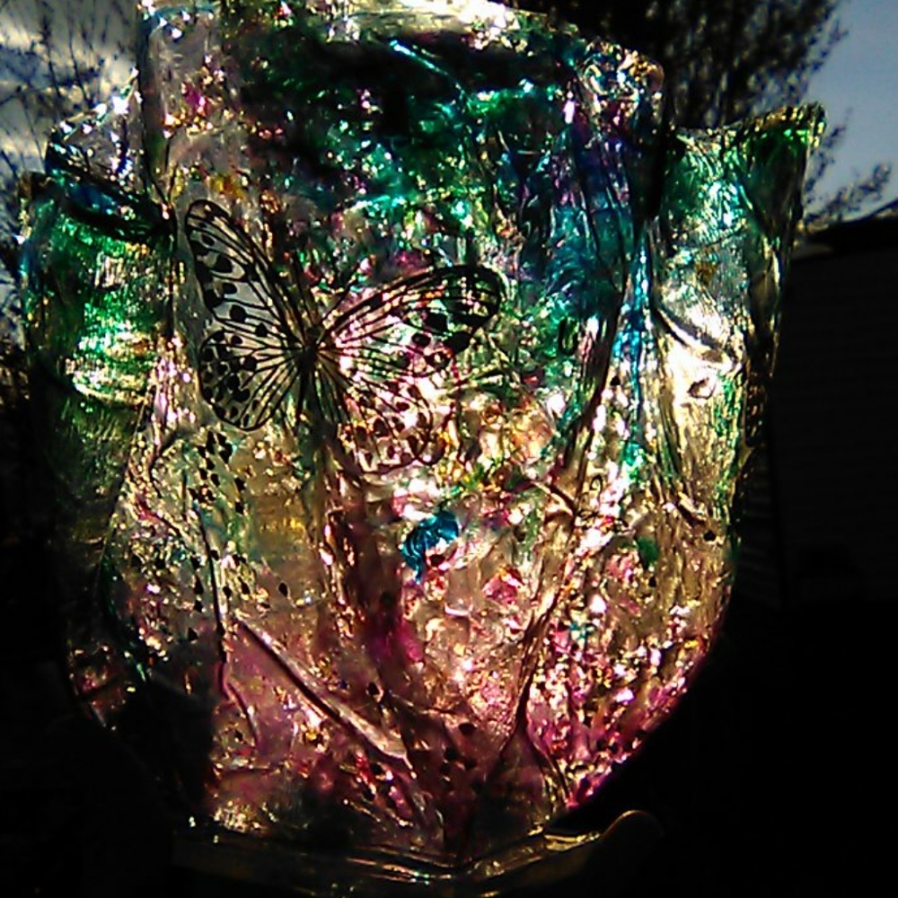 Made by Misty resin vase